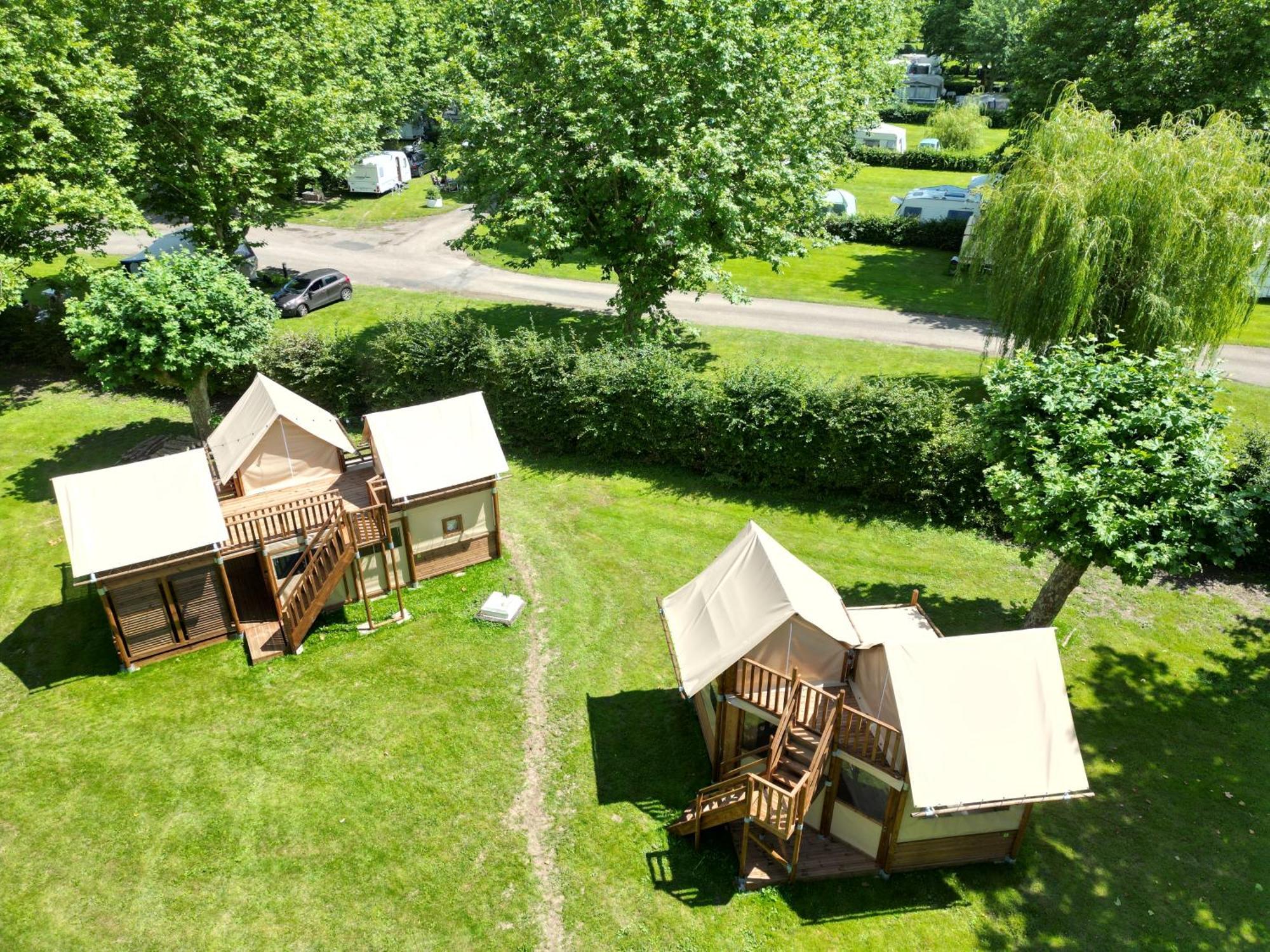 Camping De Thoissey *** Exterior foto
